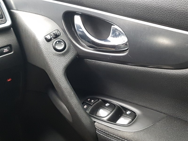 Used Nissan Qashqai 2018 for sale - 76630679: Photo 18