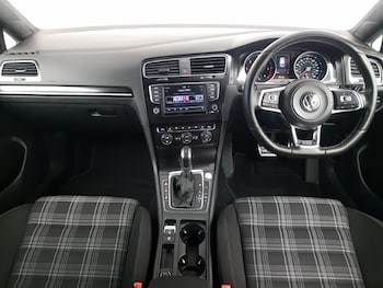 Used Volkswagen Golf 2016 for sale - 77366456: Photo