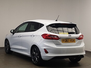 Used Ford Fiesta 2017 for sale - 76745792: Photo