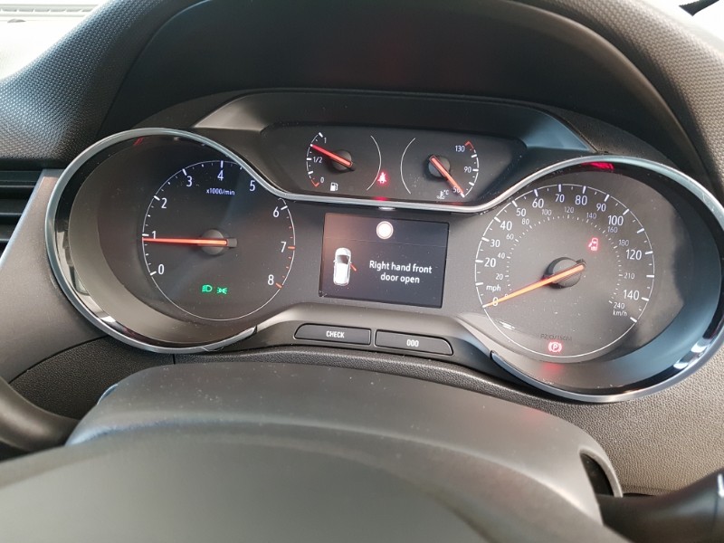 Used Vauxhall Crossland 2021 for sale - 77047083: Photo 10