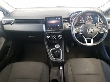 Used Renault Clio 2021 for sale - 75448200: Photo