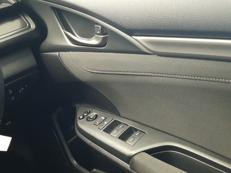 Used Honda Civic 2018 for sale - 78013461: Photo 18