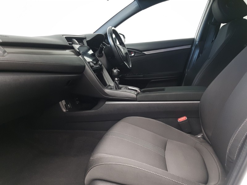 Used Honda Civic 2018 for sale - 78013461: Photo 5