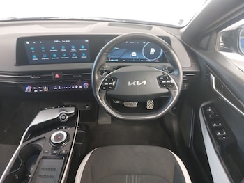 Used Kia EV6 2023 for sale - 78634590: Photo