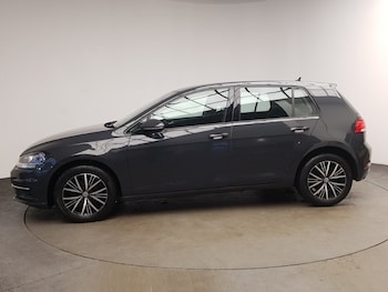 Used Volkswagen Golf 2018 for sale - 79477444: Photo