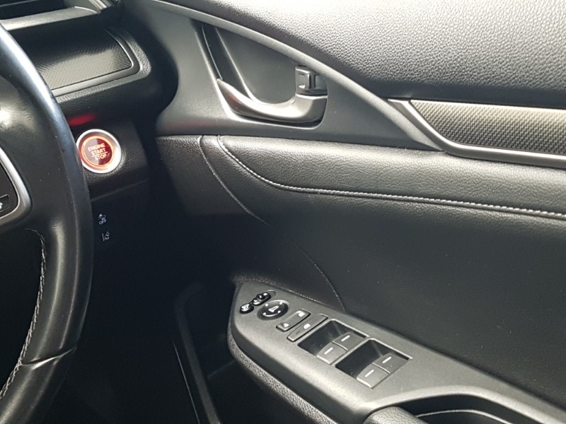 Used Honda Civic 2018 for sale - 77214224: Photo 19