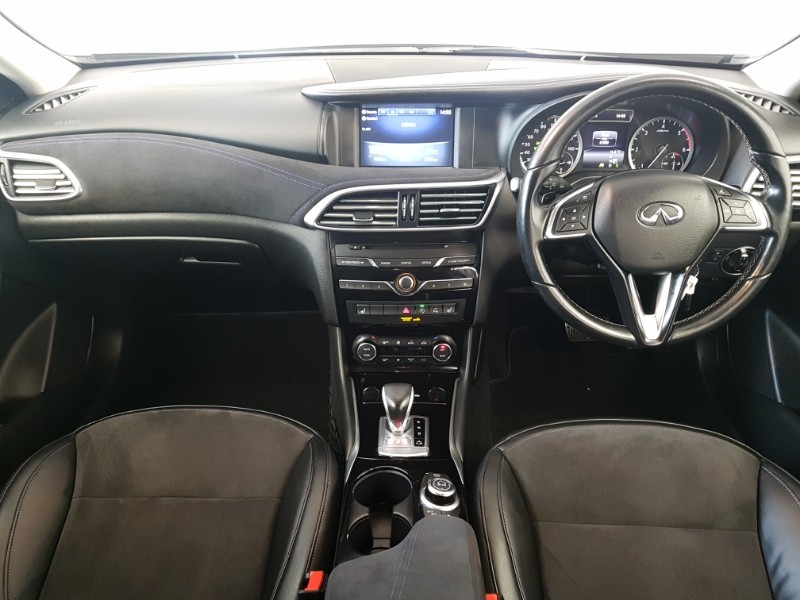 Used Infiniti Q30 2016 for sale - 76354378: Photo 2