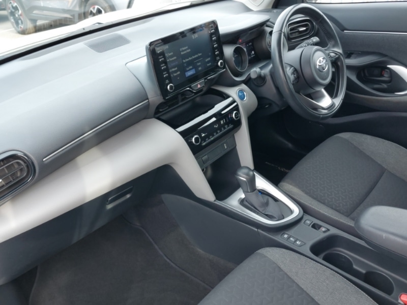 Used Toyota Yaris Cross 2022 for sale - 77086898: Photo 5