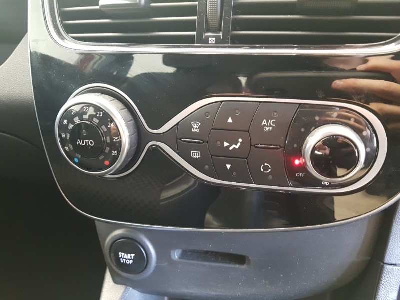 Used Renault Clio 2017 for sale - 76195672: Photo 15