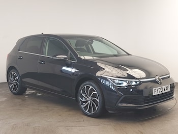 Used Volkswagen Golf 2023 for sale - 78567898: Photo