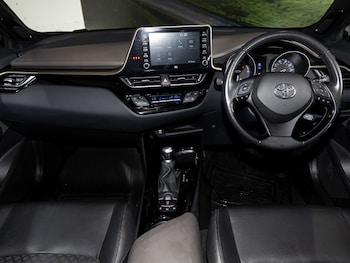 Used Toyota C-HR 2020 for sale - 79153516: Photo