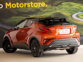 Used Toyota C-HR 2020 for sale - 79153516: Photo