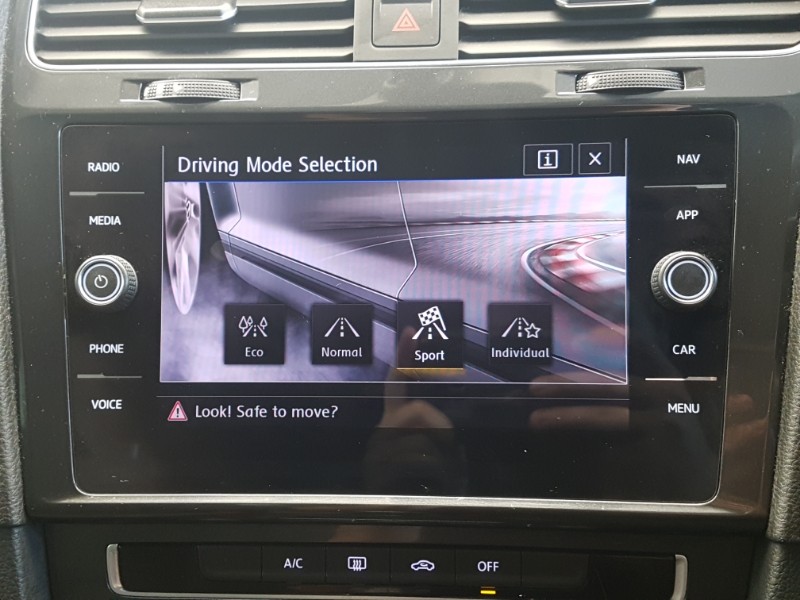 Used Volkswagen Golf 2019 for sale - 76411047: Photo 19