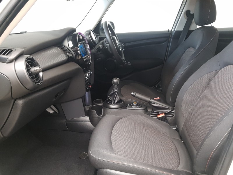 Used MINI Hatch 2018 for sale - 76906962: Photo 5