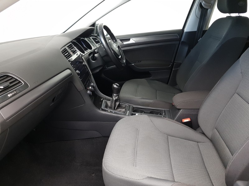 Used Volkswagen Golf 2018 for sale - 77518541: Photo 5