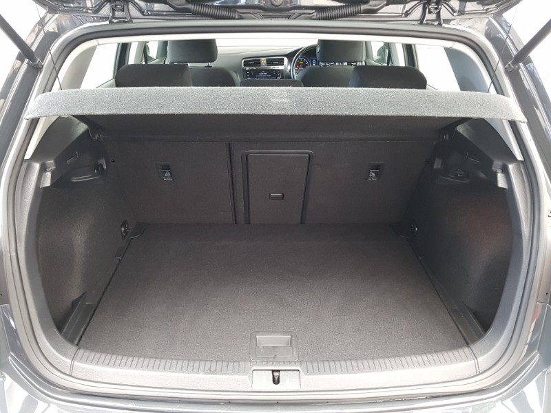 Used Volkswagen Golf 2018 for sale - 77518541: Photo 8