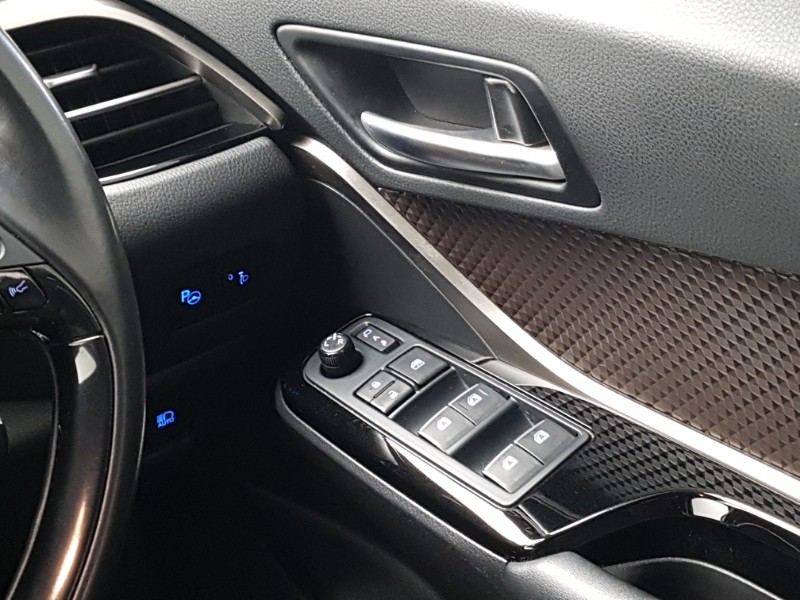 Used Toyota C-HR 2019 for sale - 77086908: Photo 19