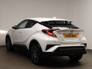 Used Toyota C-HR 2019 for sale - 77086908: Photo