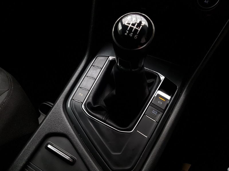 Used Volkswagen Tiguan 2018 for sale - 76696179: Photo 16