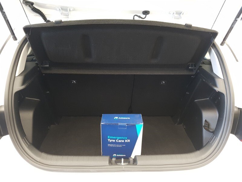 2024 Hyundai i20 1.0T GDi Advance 5dr Hatchback Petrol Manual - Picture 8 of 19