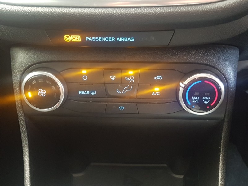 Used Ford Fiesta 2017 for sale - 76052924: Photo 19