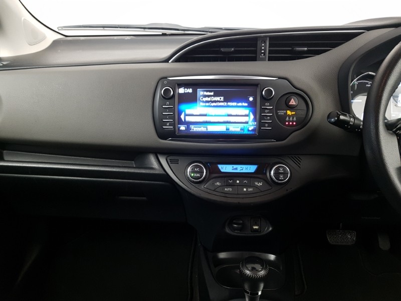 Used Toyota Yaris 2020 for sale - 77689975: Photo 11