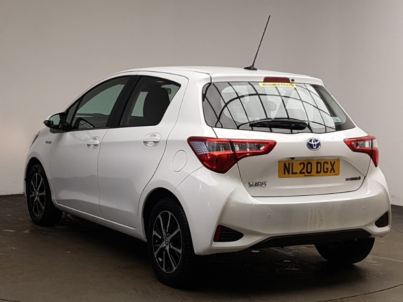 Used Toyota Yaris 2020 for sale - 77689975: Photo 3