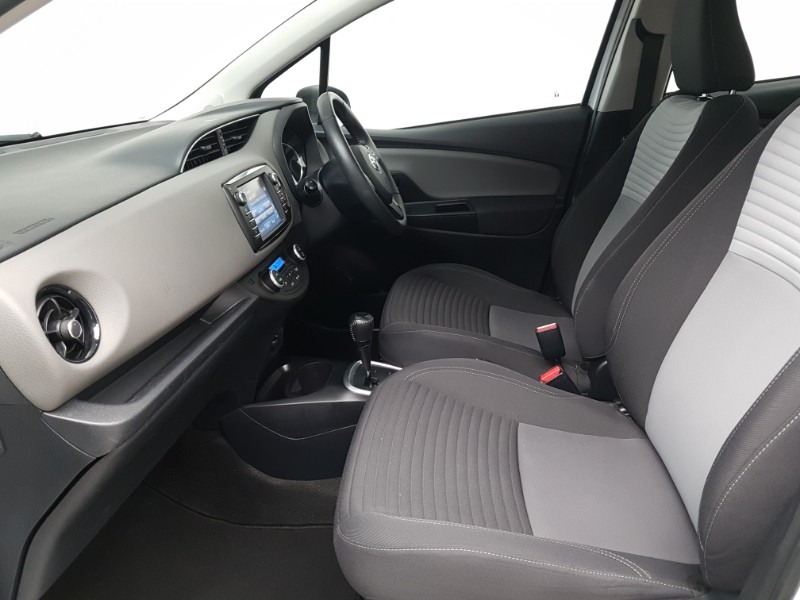 Used Toyota Yaris 2020 for sale - 77689975: Photo 5