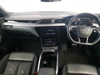 Used Audi e-tron 2021 for sale - 78151307: Photo
