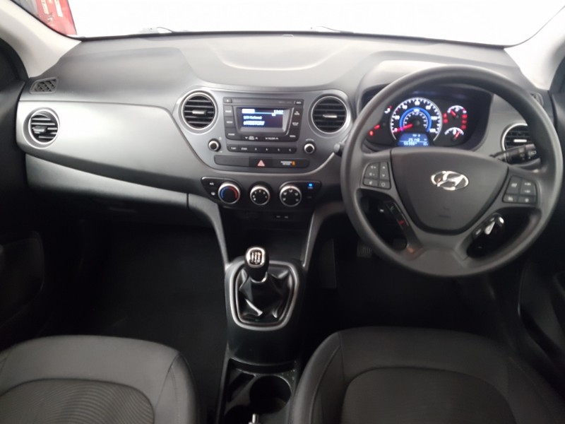 Used Hyundai i10 2017 for sale - 77004401: Photo 2