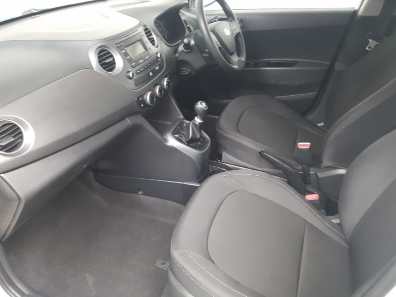 Used Hyundai i10 2017 for sale - 77004401: Photo 5