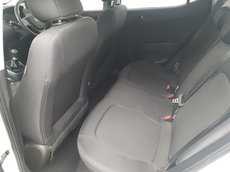 Used Hyundai i10 2017 for sale - 77004401: Photo 6