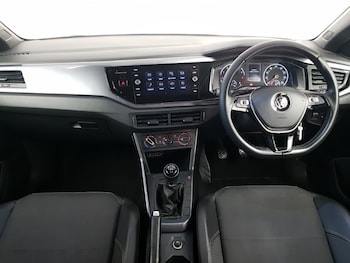 Used Volkswagen Polo 2019 for sale - 76289569: Photo 2