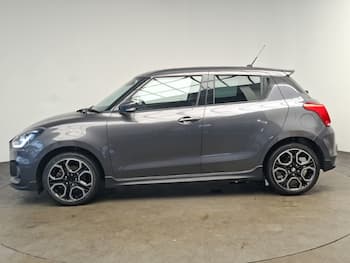 Used Suzuki Swift 2018 for sale - 79852970: Photo