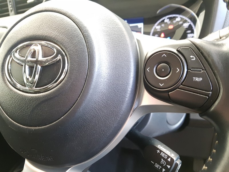 Used Toyota Yaris 2019 for sale - 77329856: Photo 16
