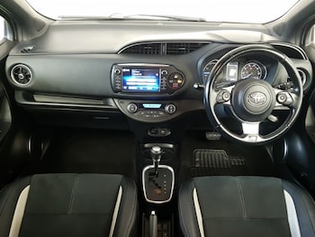 Used Toyota Yaris 2019 for sale - 77329856: Photo