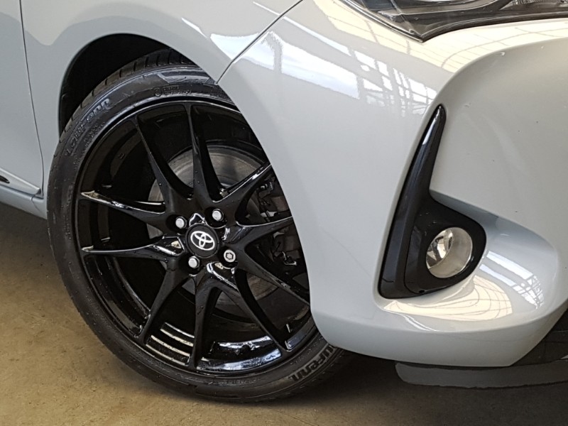 Used Toyota Yaris 2019 for sale - 77329856: Photo 9