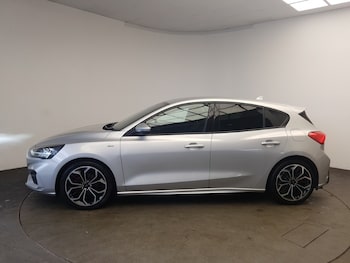 Used Ford Focus 2020 for sale - 75617807: Photo