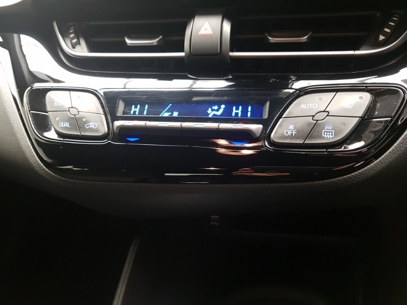 Used Toyota C-HR 2020 for sale - 77184076: Photo 17