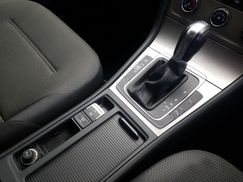 Used Volkswagen Golf 2015 for sale - 76911922: Photo 17