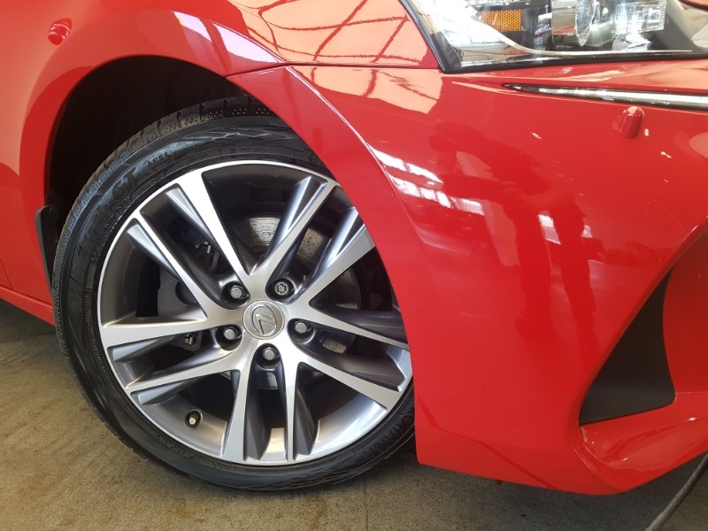 Used Lexus IS 2017 for sale - 76195210: Photo 9