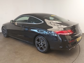 Used Mercedes-Benz C Class 2018 for sale - 78983648: Photo