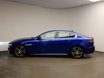 Used Jaguar XE 2019 for sale - 76567211: Photo