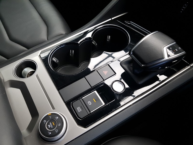 Used Volkswagen Touareg 2018 for sale - 76533174: Photo 17