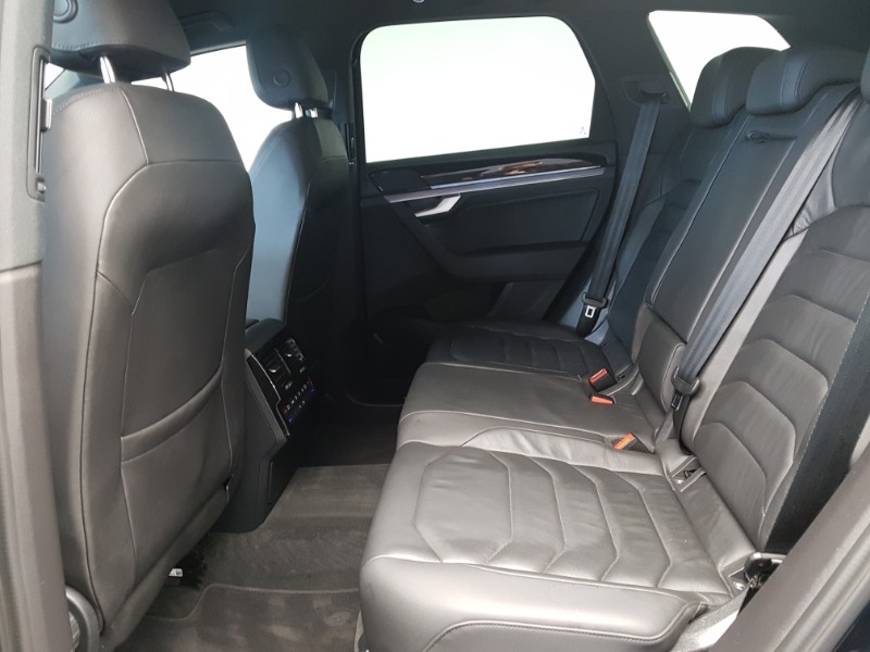 Used Volkswagen Touareg 2018 for sale - 76533174: Photo 6
