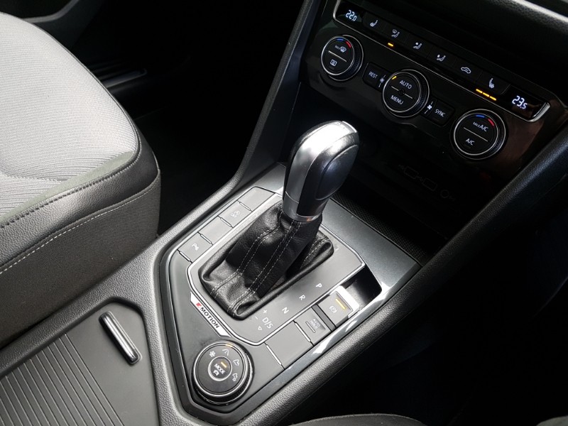 Used Volkswagen Tiguan 2018 for sale - 77964489: Photo 17