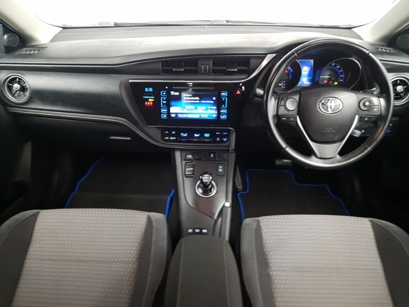 Used Toyota Auris 2017 for sale - 76502457: Photo 2