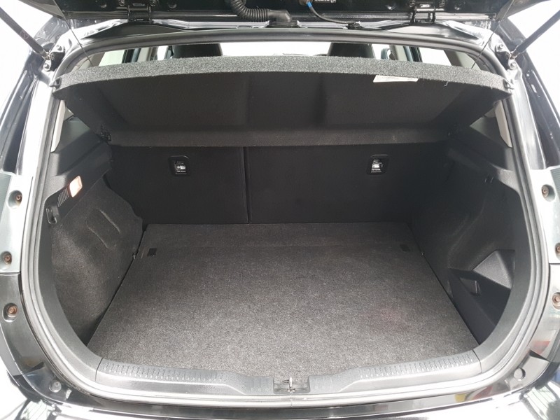 Used Toyota Auris 2017 for sale - 76502457: Photo 8