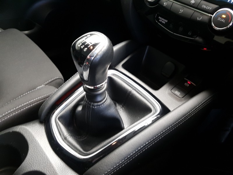 Used Nissan Qashqai 2018 for sale - 77343339: Photo 17