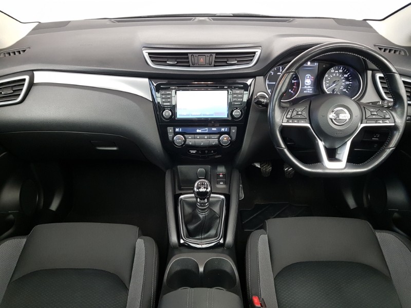 Used Nissan Qashqai 2018 for sale - 77343339: Photo 2